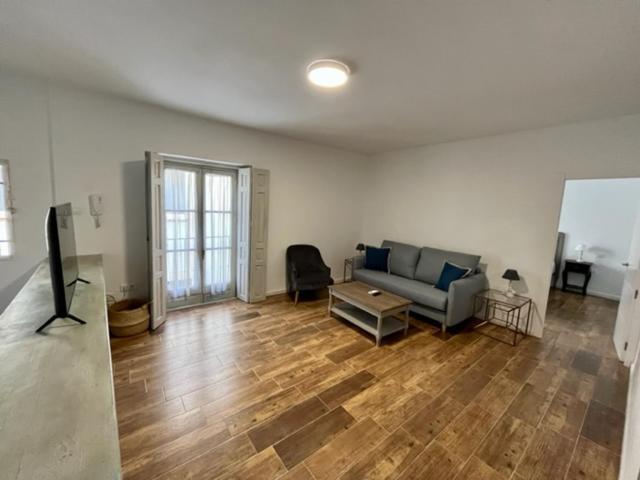 Ti2 Duplex Con Terraza Privada, 120 Metros De La Catedral Apartment Sevilla Bagian luar foto